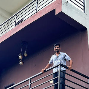 Meet your Posher, Muthineni